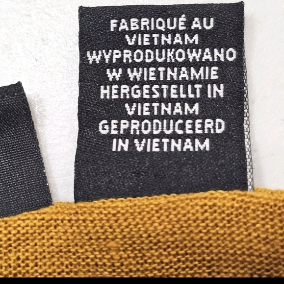 Adrienne Vittadini 100% Linen  Large Mustard Yellow Pull Over Oversized Sweater - Picture 12 of 12